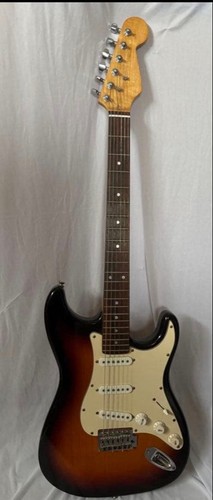 Legend fender stratocaster - legend,