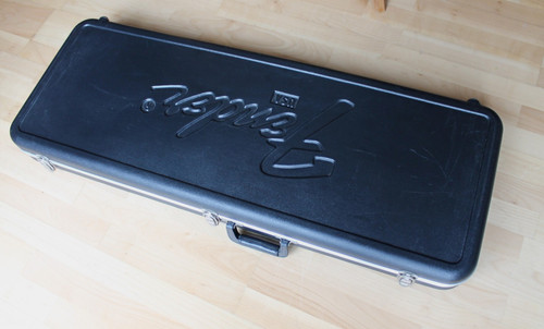 Fender usa stratocaster - fender, molded