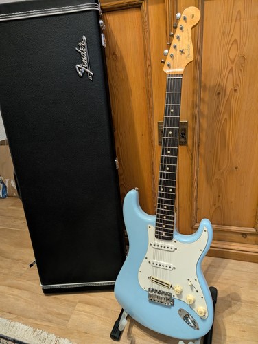 Fender stratocaster road - fender, worn