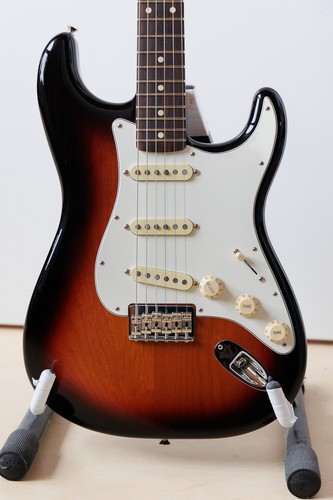 Fender stratocaster robert - ,