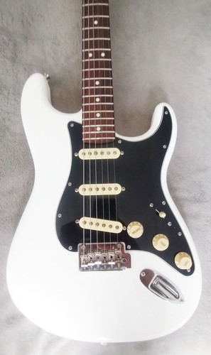Neuwertige fender player - fender, ii